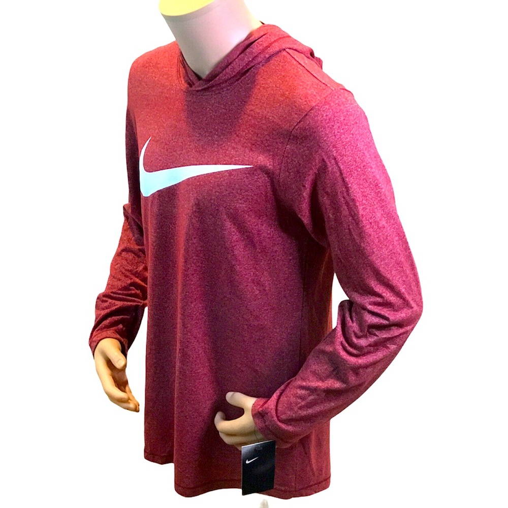NWT Men’s Small Nike Tee